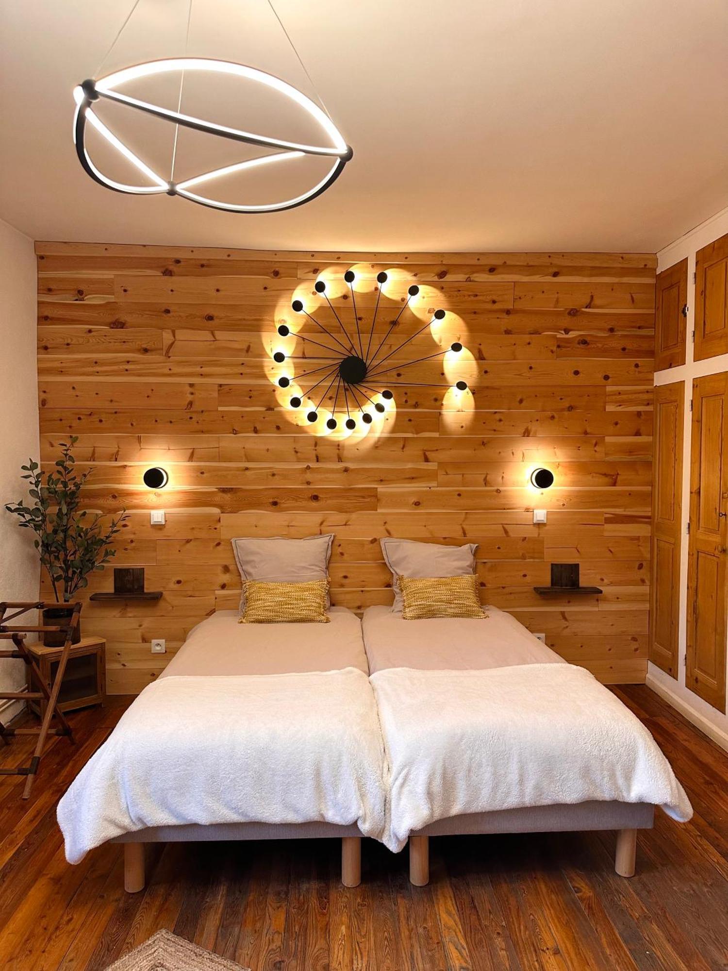 Auberge Le Glacier Bleu Mont Dauphin Ruang foto