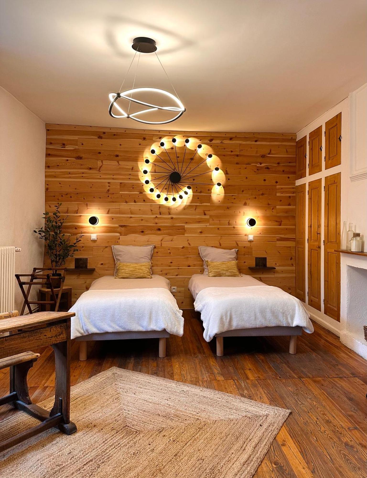 Auberge Le Glacier Bleu Mont Dauphin Ruang foto