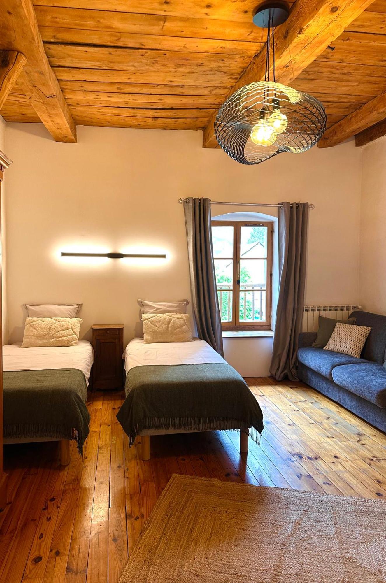 Auberge Le Glacier Bleu Mont Dauphin Ruang foto